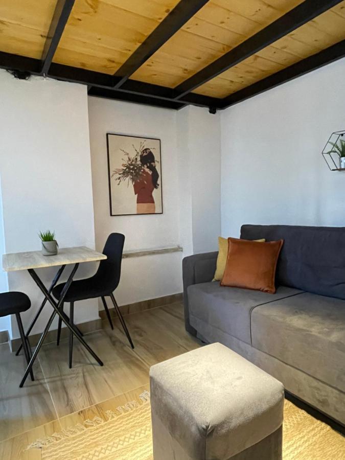 D&E Apartaments Tirana Buitenkant foto